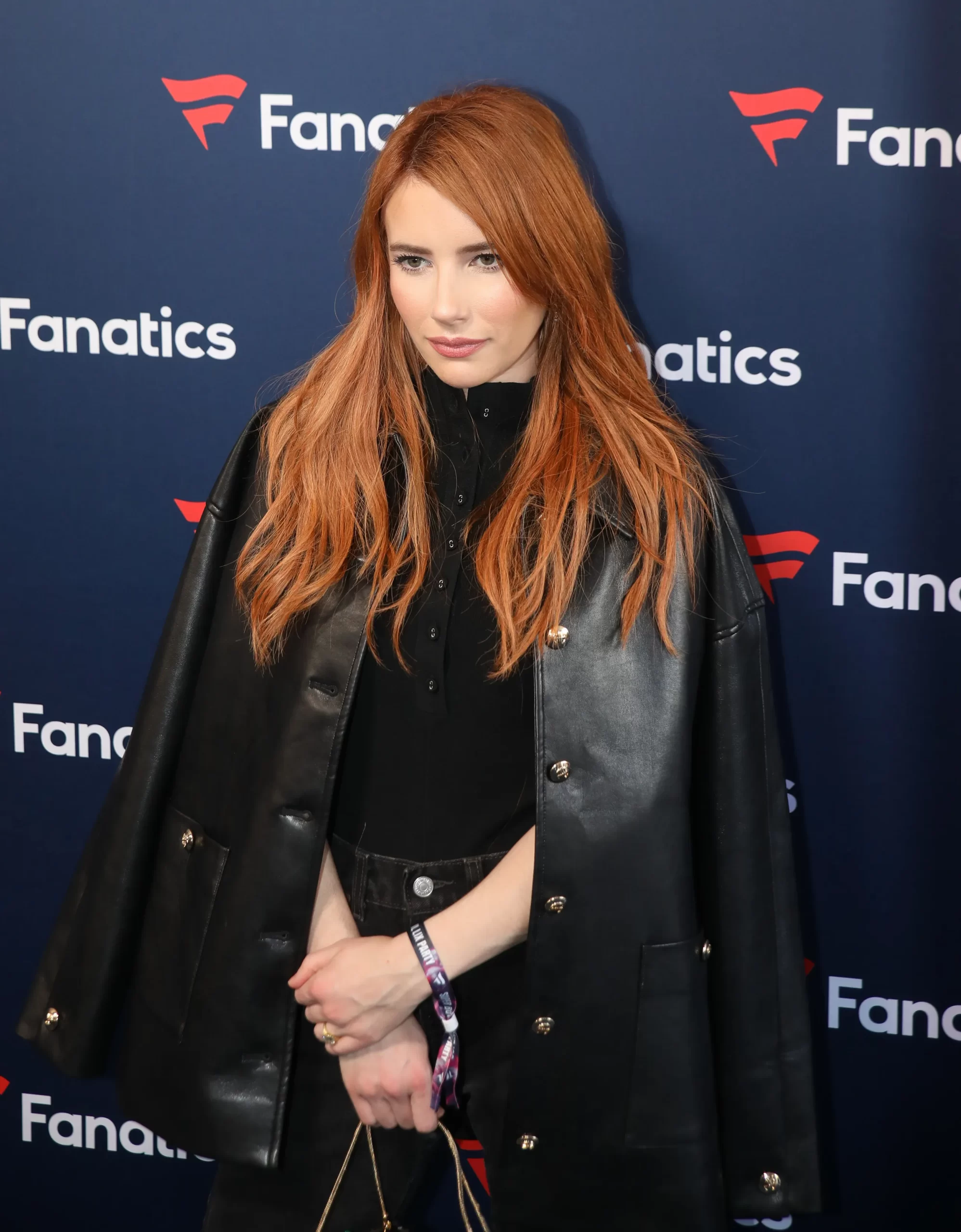 Emma Roberts bij de Super Bowl