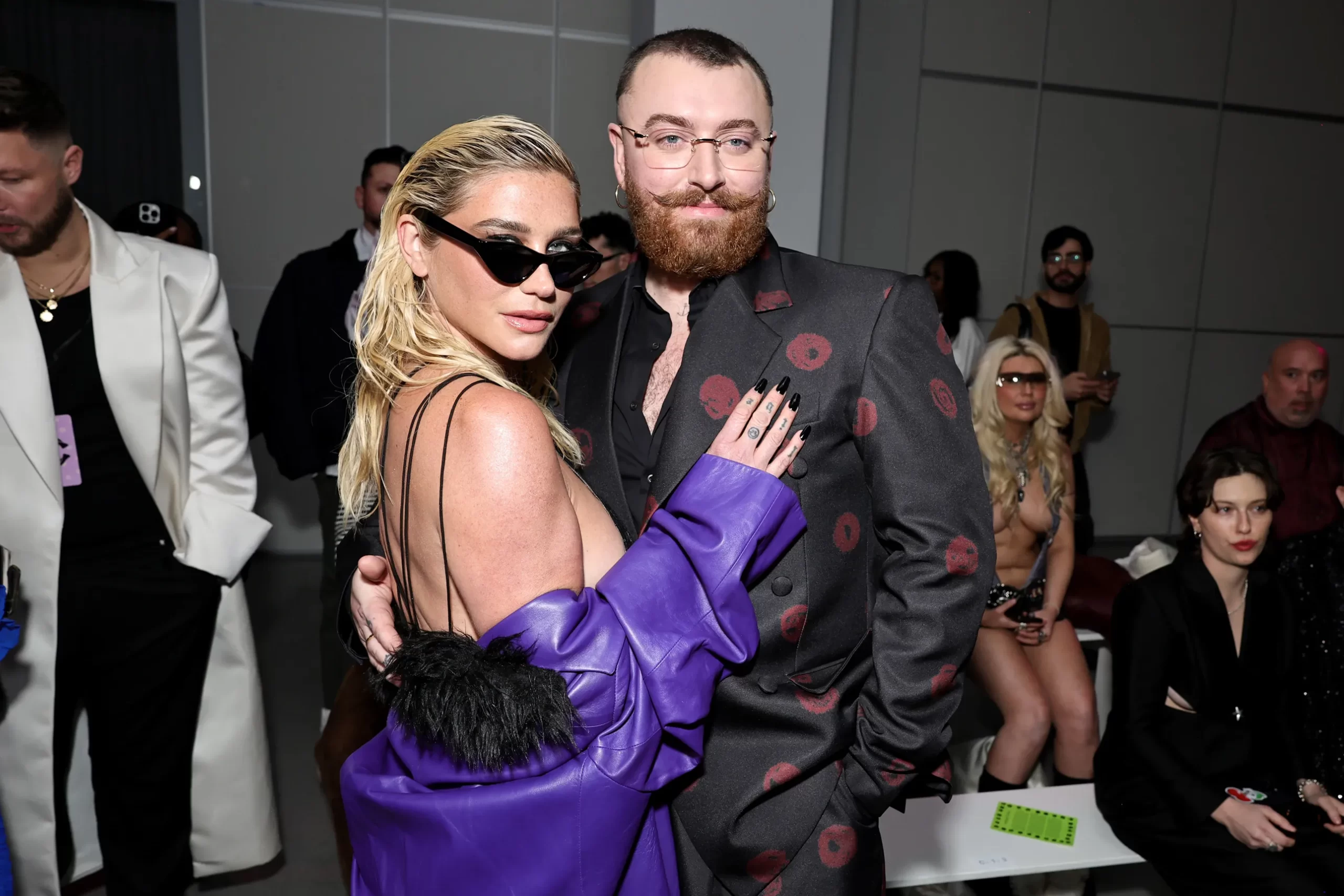 Kesha en Sam Smith bij Christian Cowan