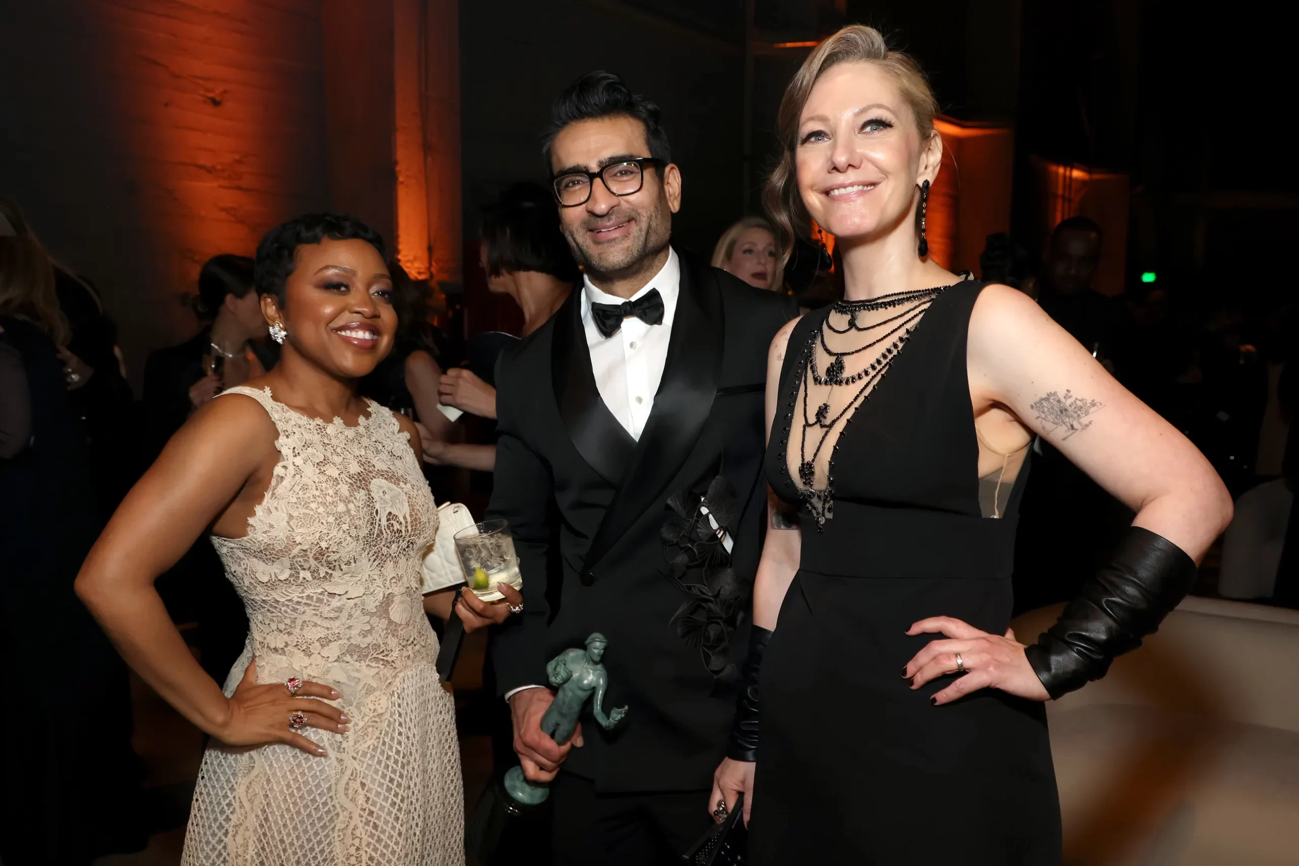 Quinta Brunson, Kumail Nanjiani en Emily Gordon bij SAG Awards 2025