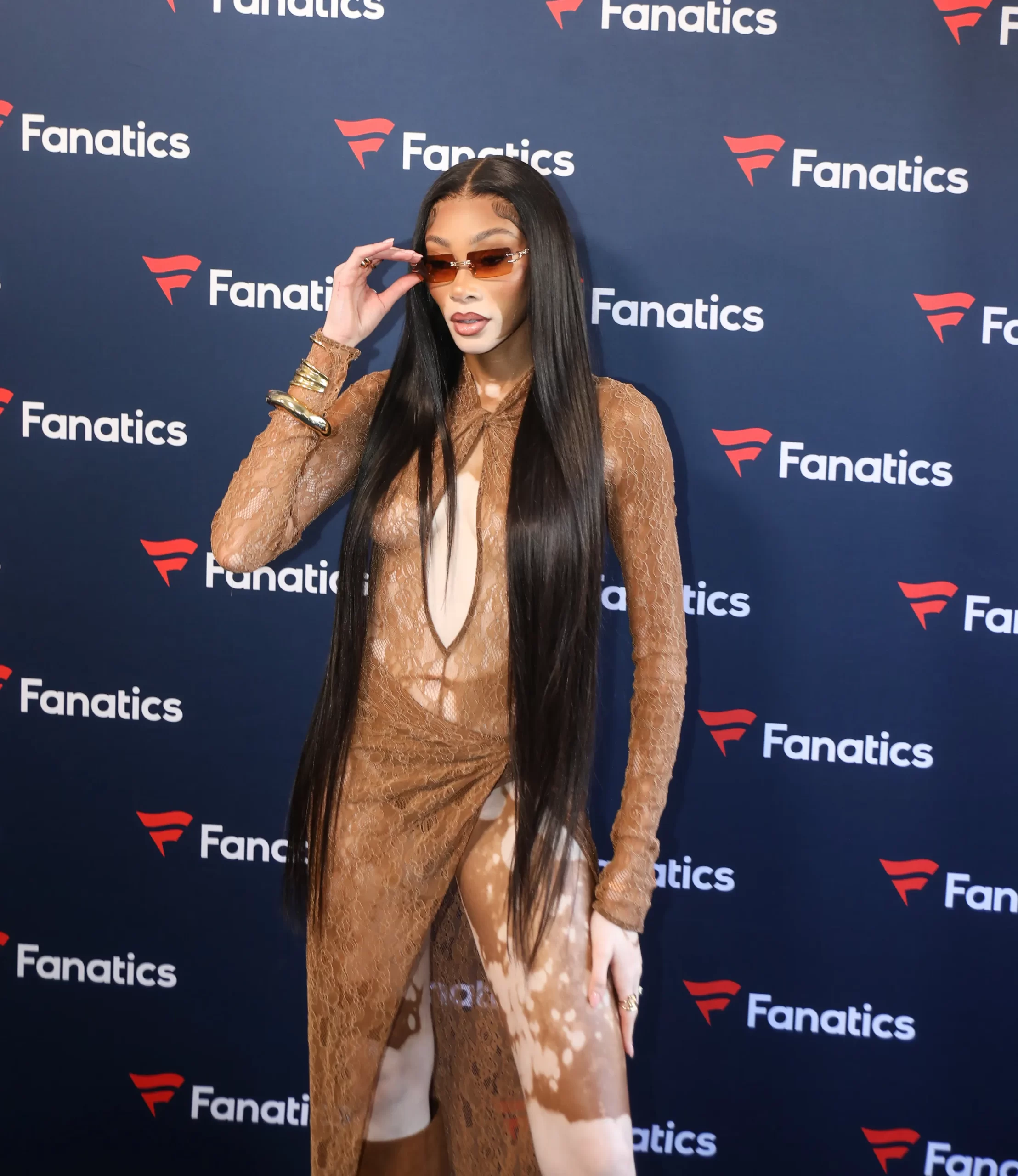 Winnie Harlow bij de Super Bowl