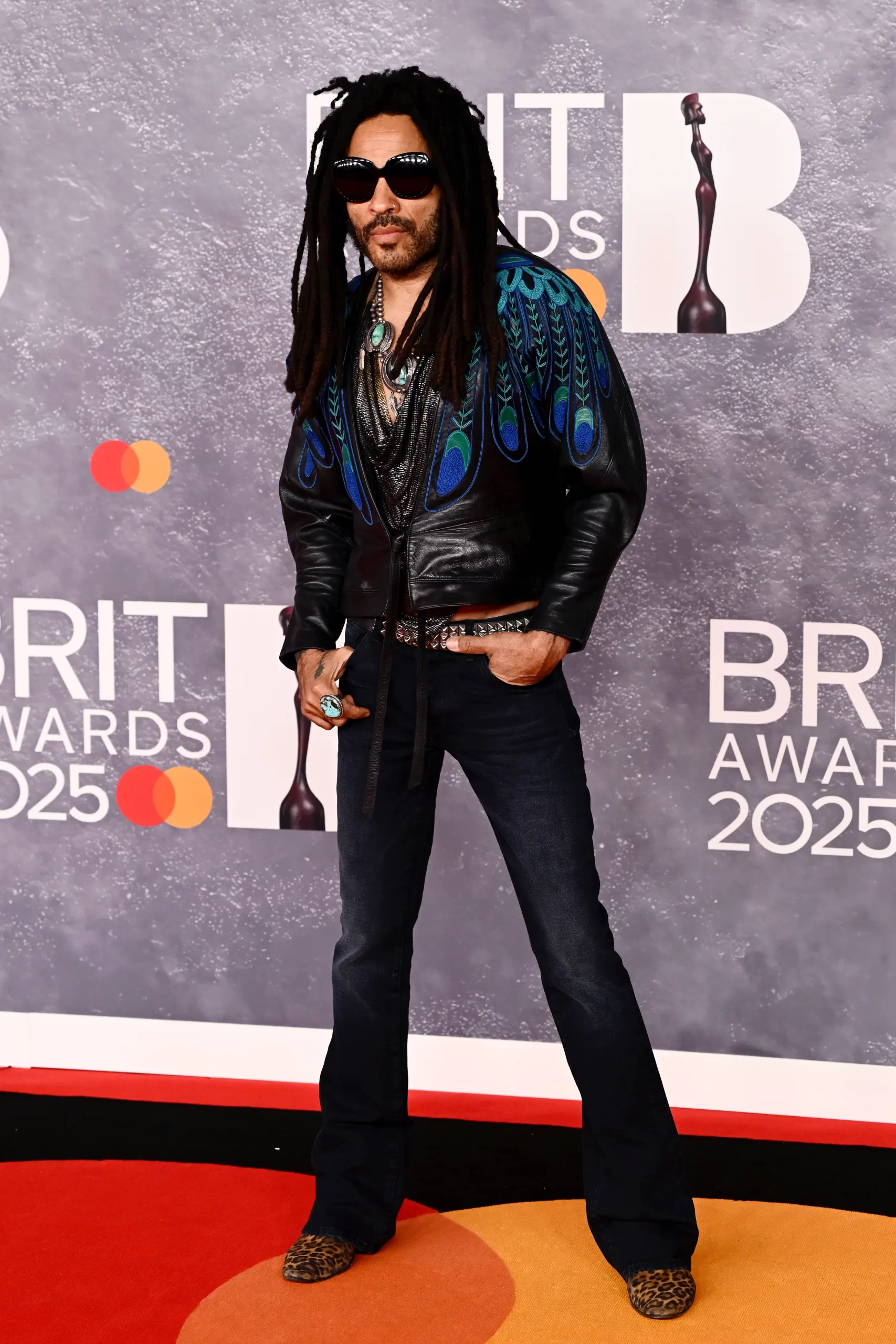 Brit awards Lenny Kravitz in vintage Jitrois