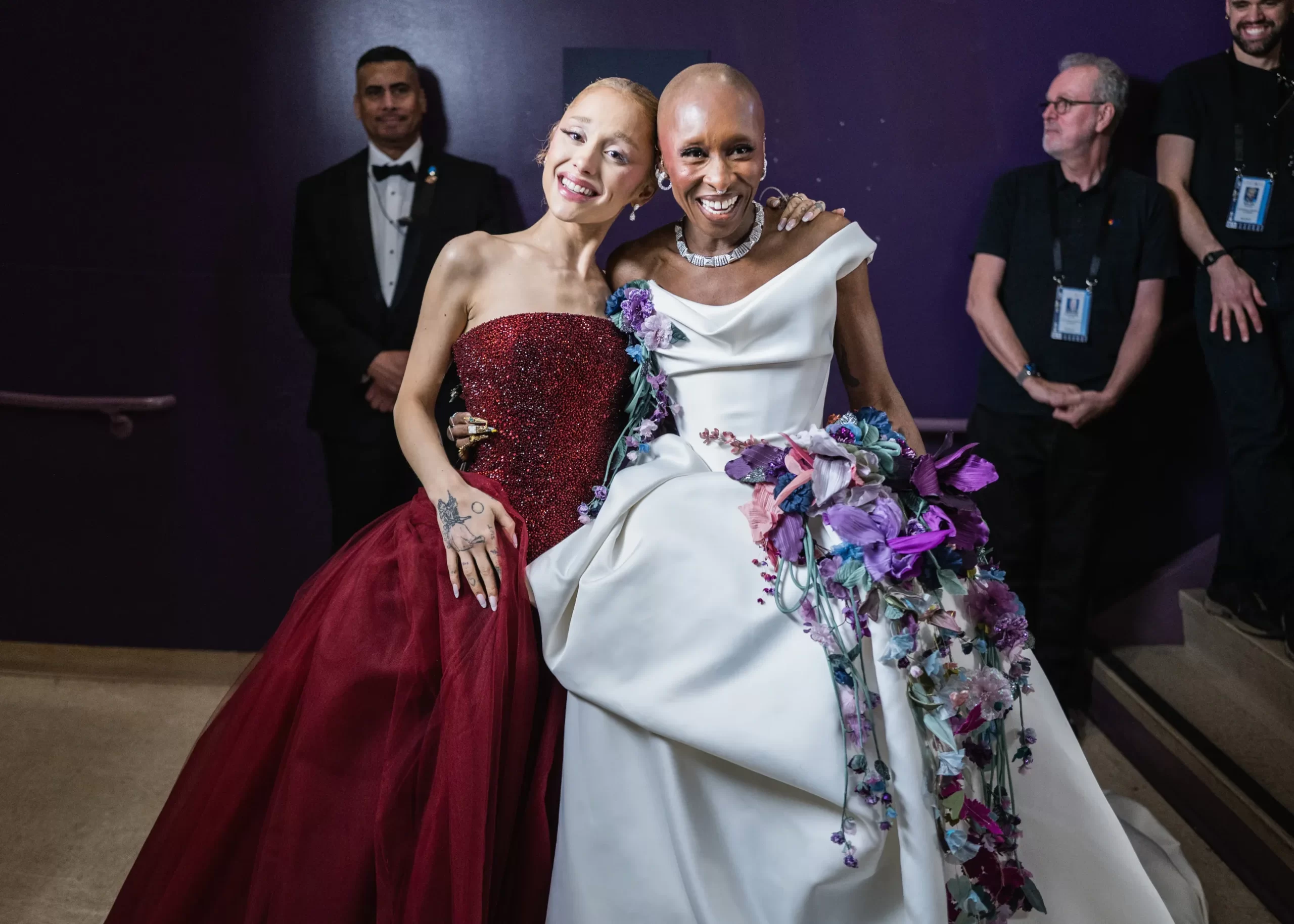Ariana Grande en Cynthia Erivo bij de Oscars 2025