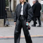 Gigi Hadid draagt amandelvormige ballerina's