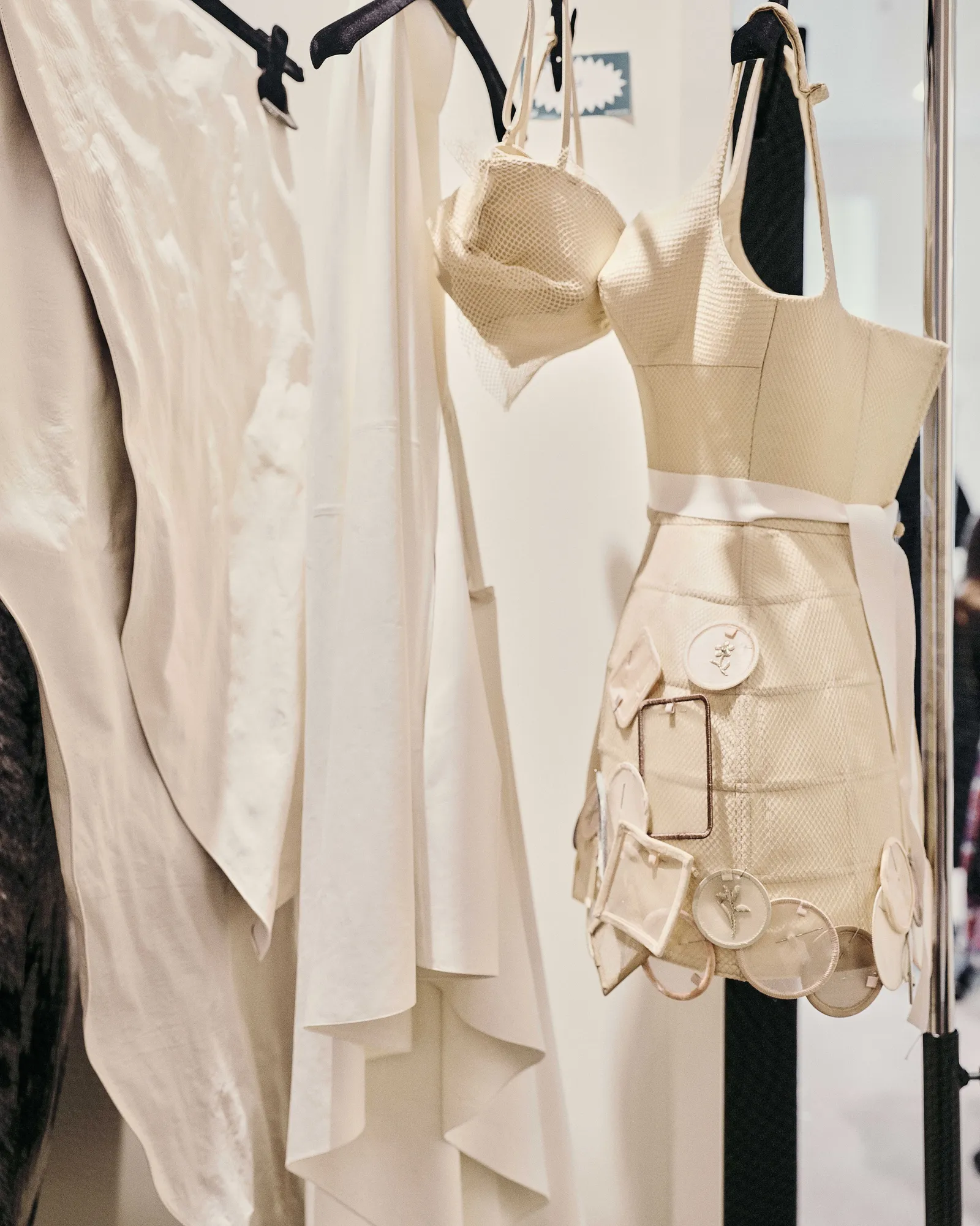 Een voorproefje van de nieuwe collectie van Sarah Burton voor Givenchy