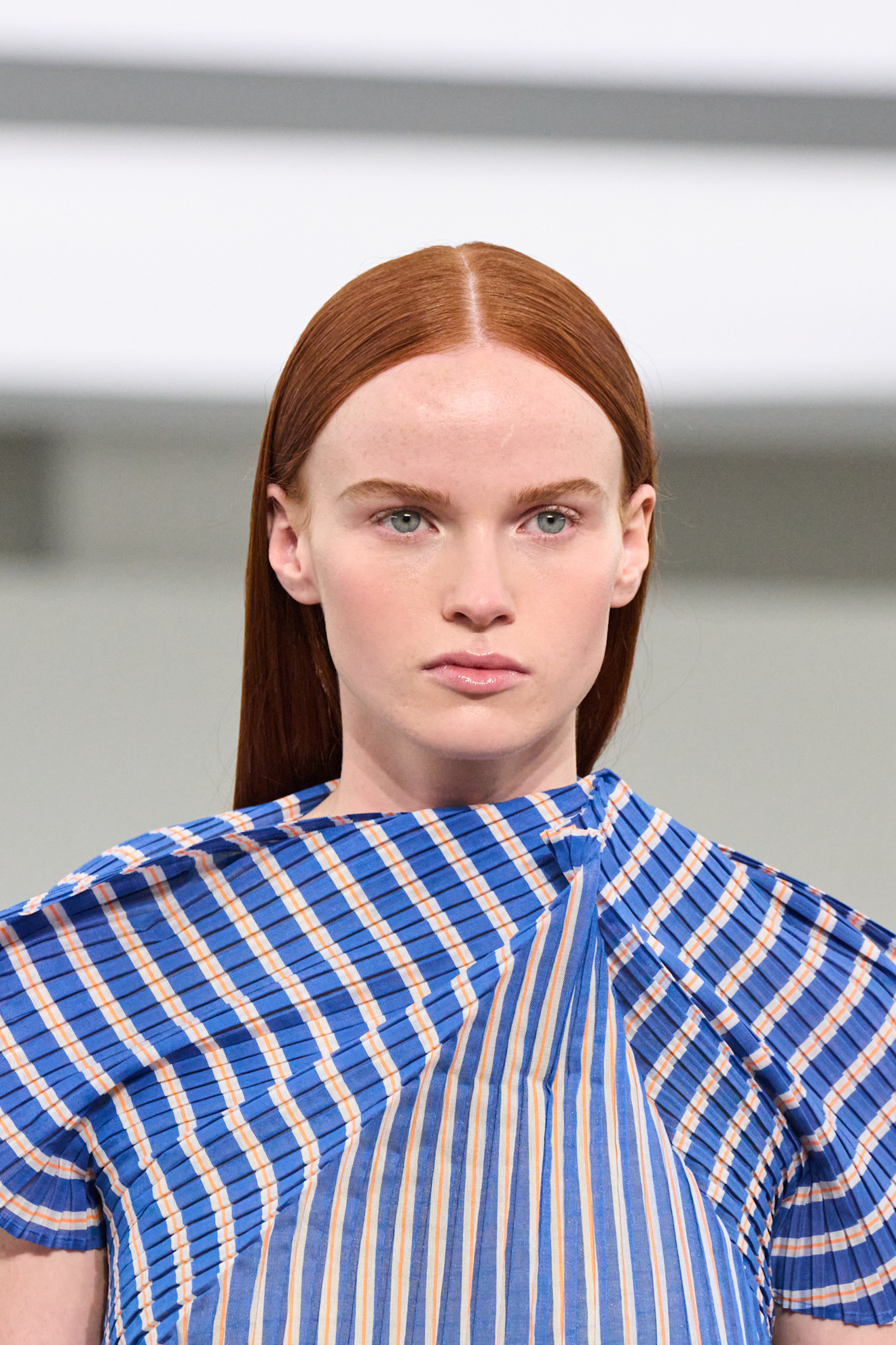 De hair tuck bij Issey Miyake herfst/winter 2025