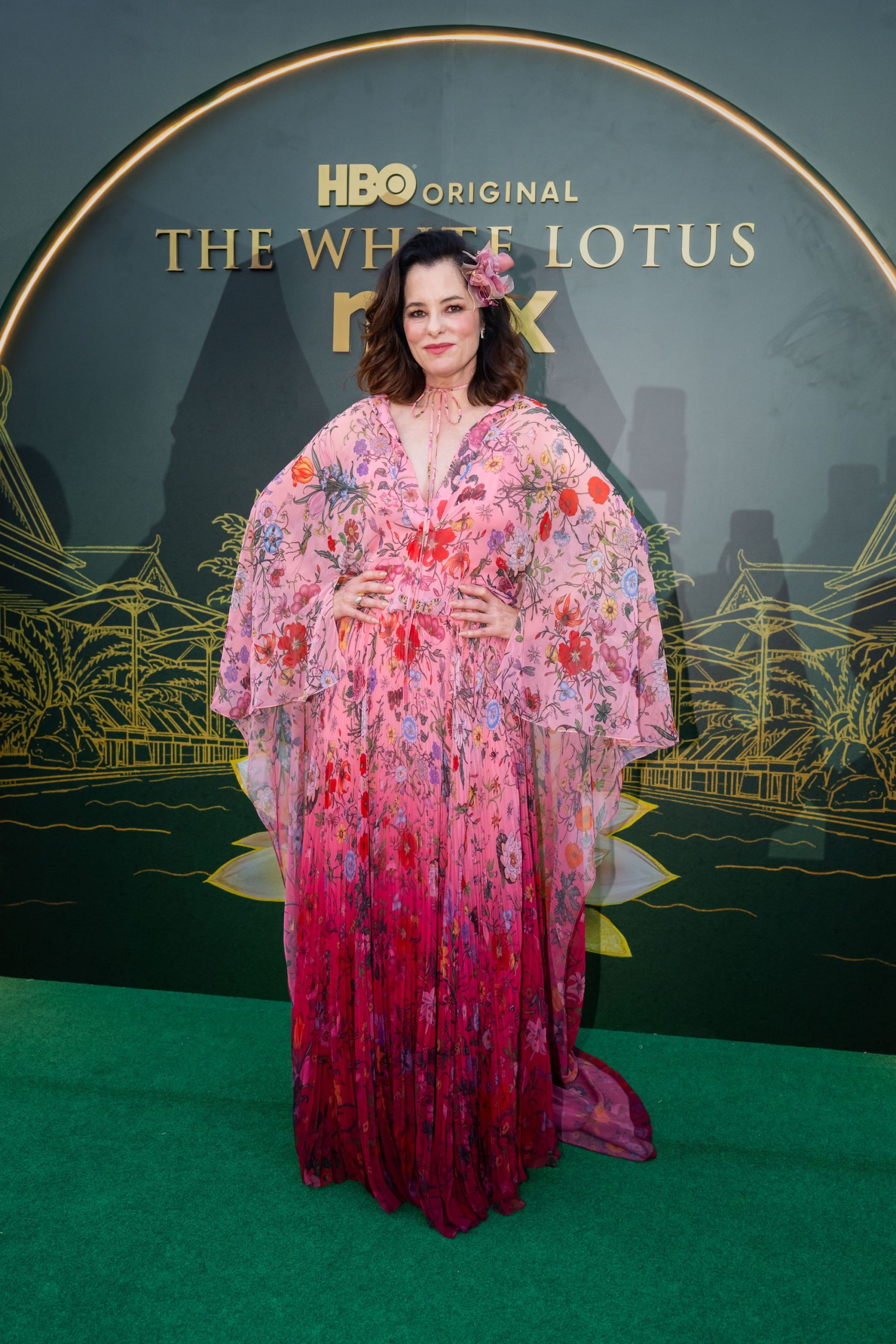 Parkey Posey bij de première van The White Lotus in Bangkok