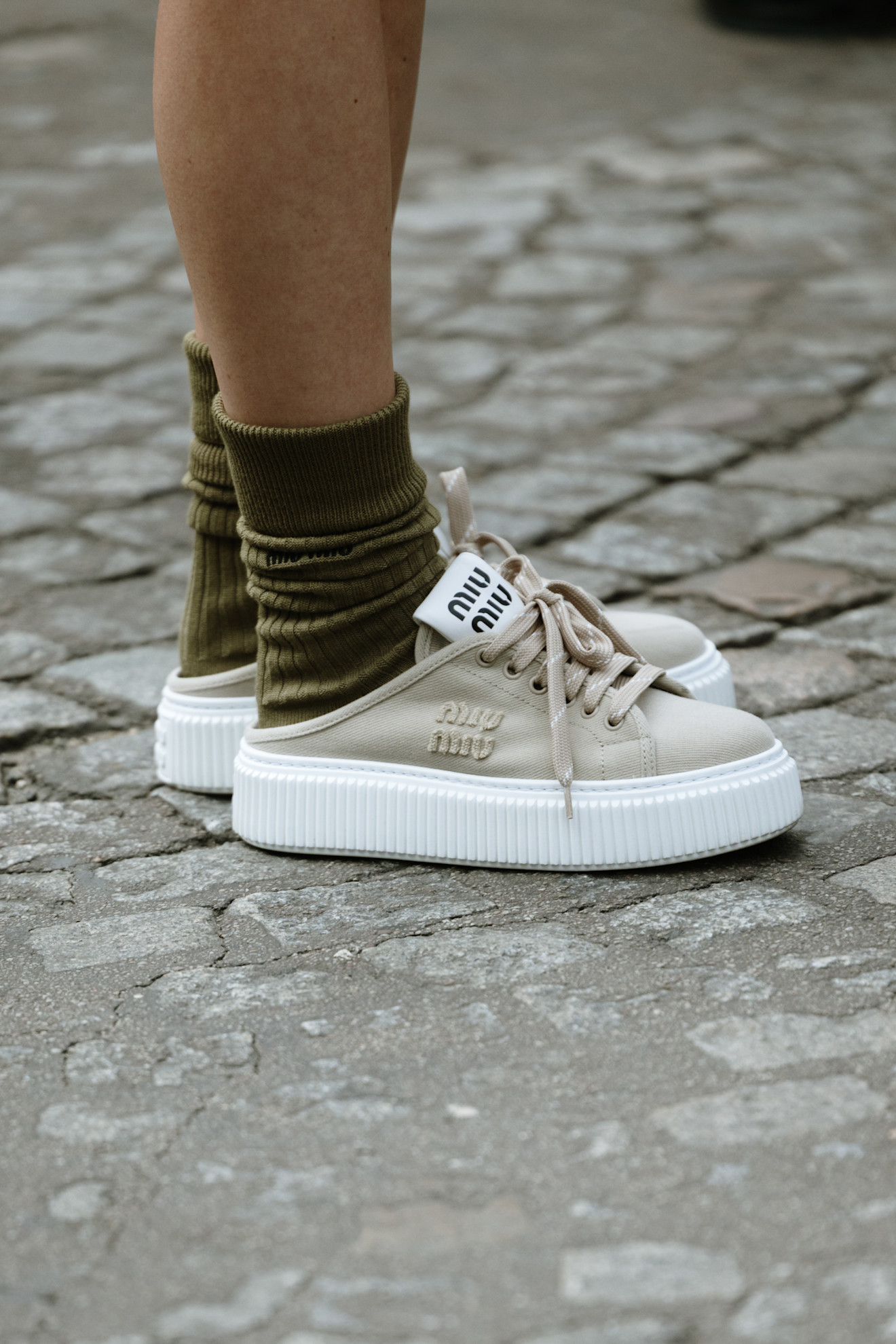 Paris Fashion Week streetstyle sneaker