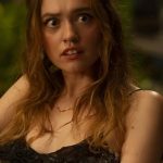 Een scene uit The White Lotus ter illustratie van een artikel over het sterrenbeeld van een date