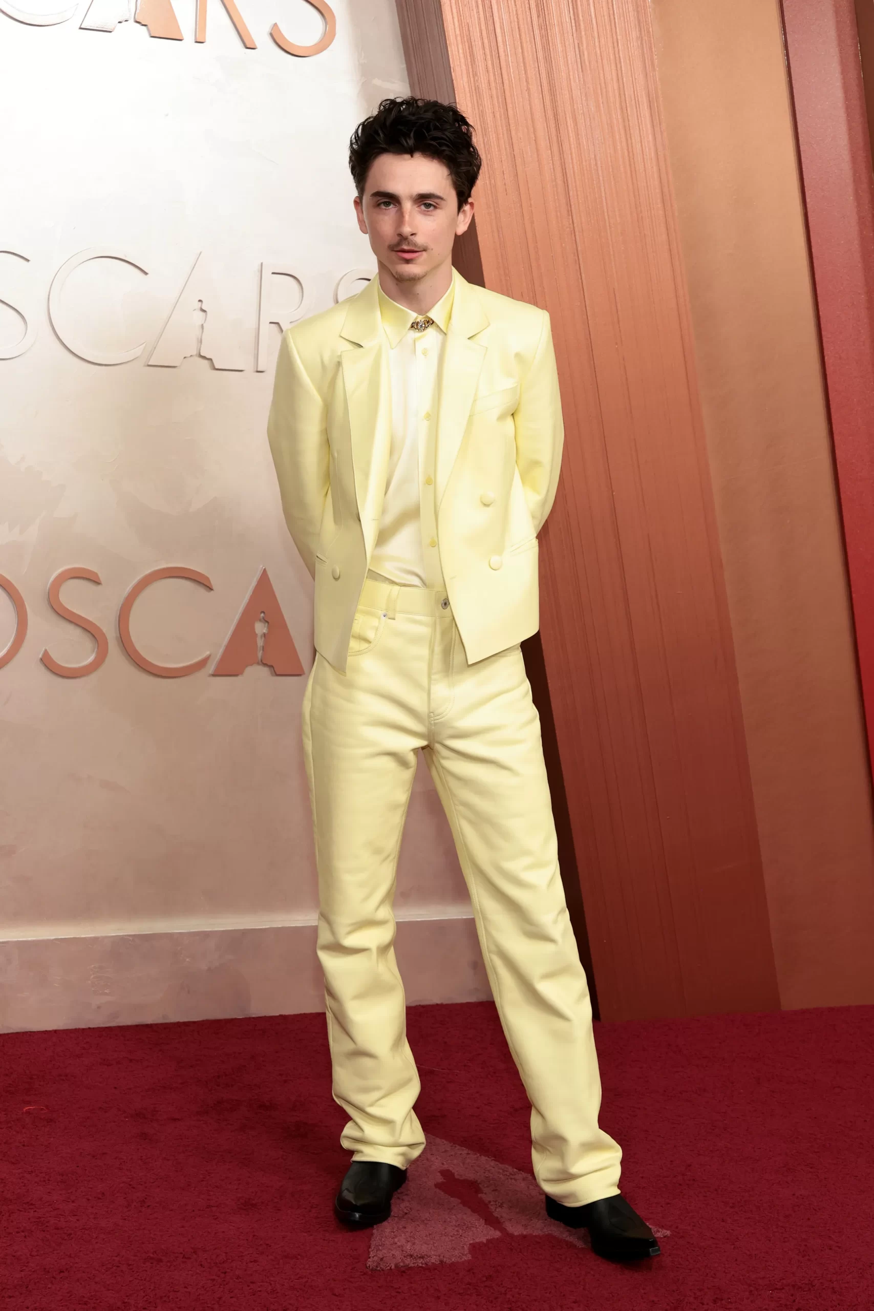 Timothée Chalamet in Givenchy bij de Oscars 2025