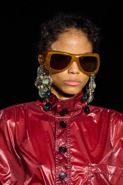 de-oranje-zonnebril-is-perfect-voor-koningsdag-maar-ook-voor-alle-zonnige-dagen-daarna-390599