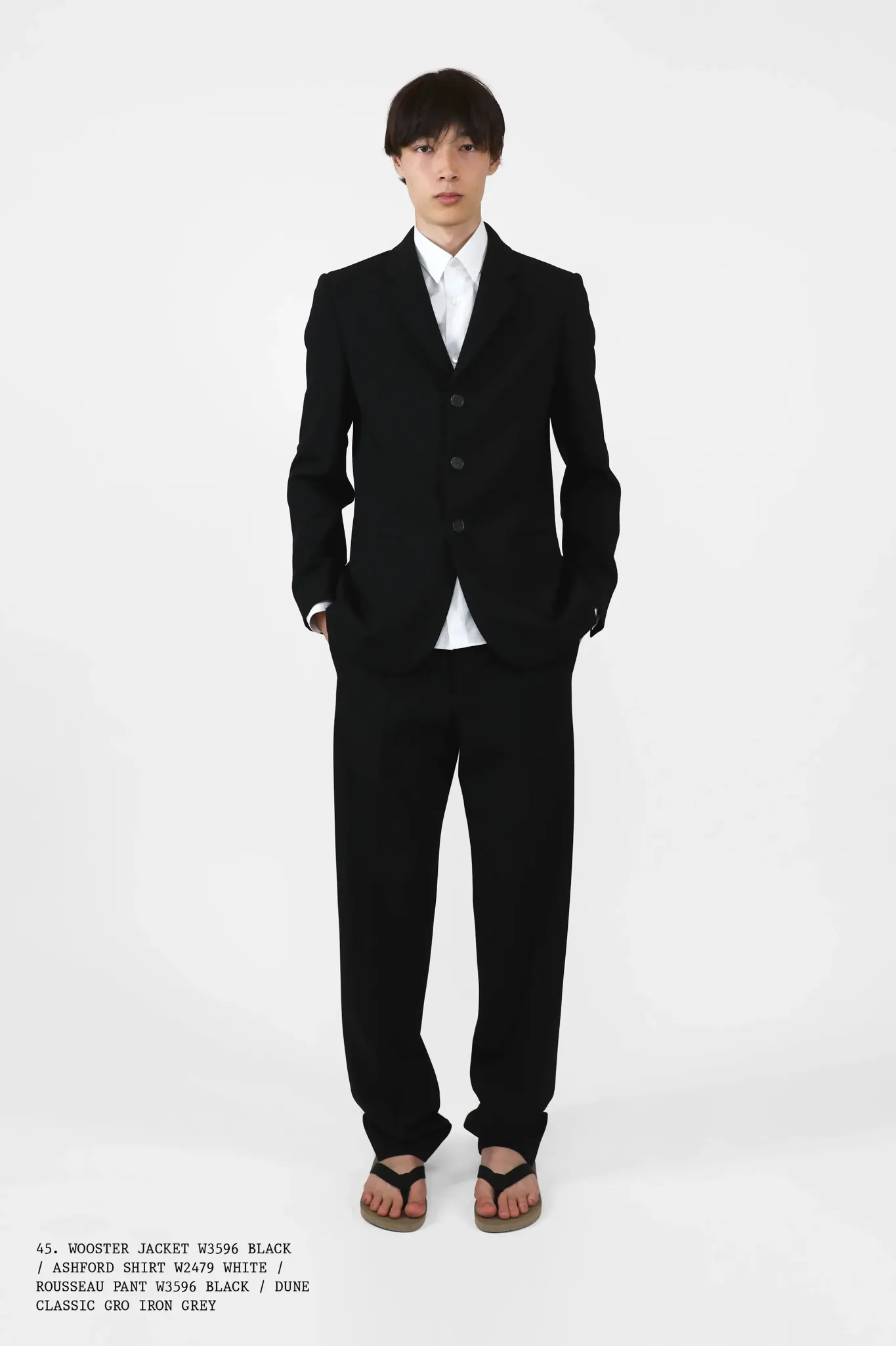 Inspiratie uit mannencollectie The Row, spring-summer 2025 Photo- Courtesy of The Row