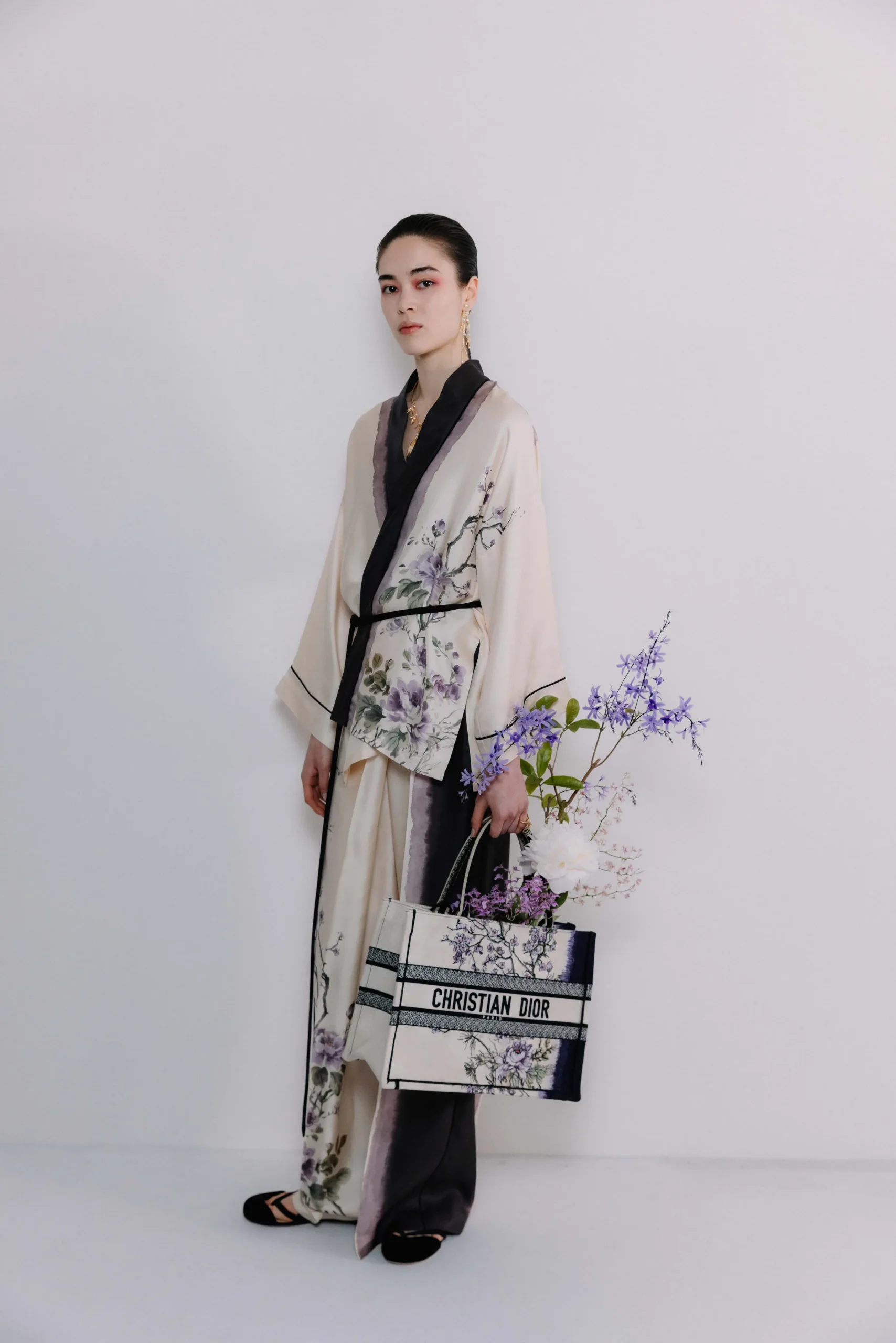 Backstage bij Dior pre-fall 2025 show in Kyoto