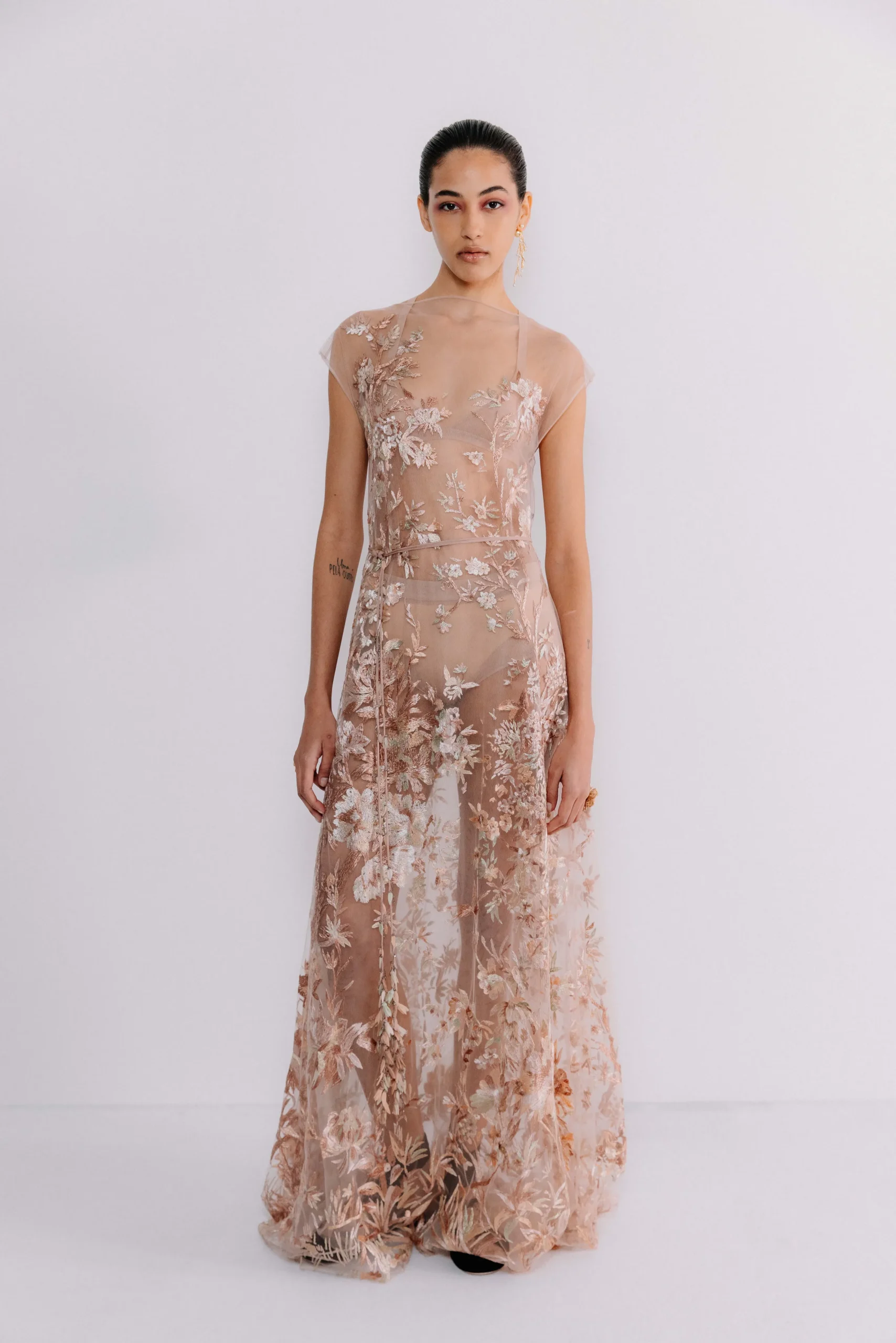 Backstage bij Diors pre-fall 2025-show