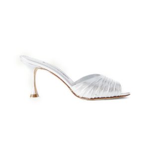 Zilveren hakken van Manolo Blahnik