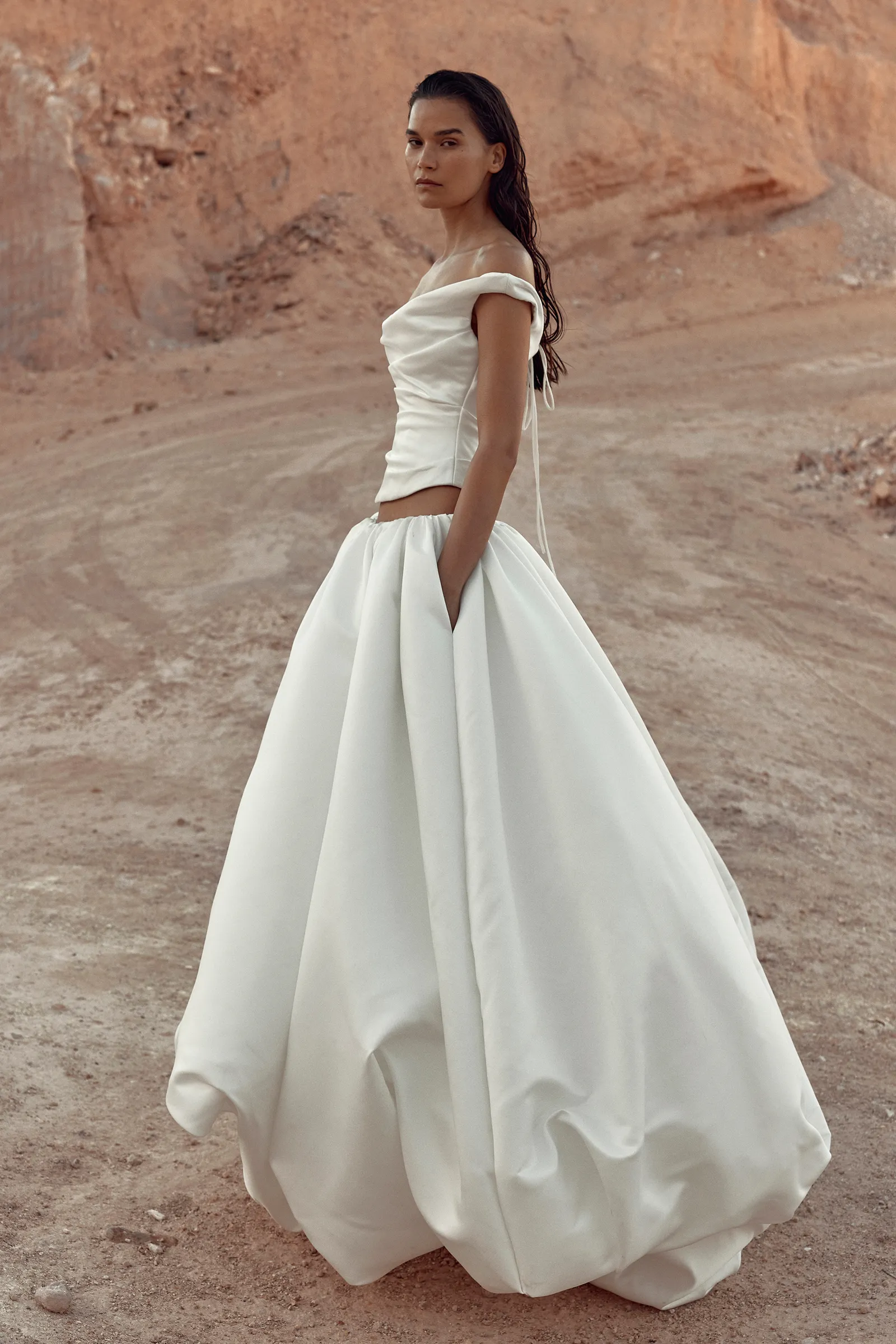 Trouwjurk met bubbelrok.