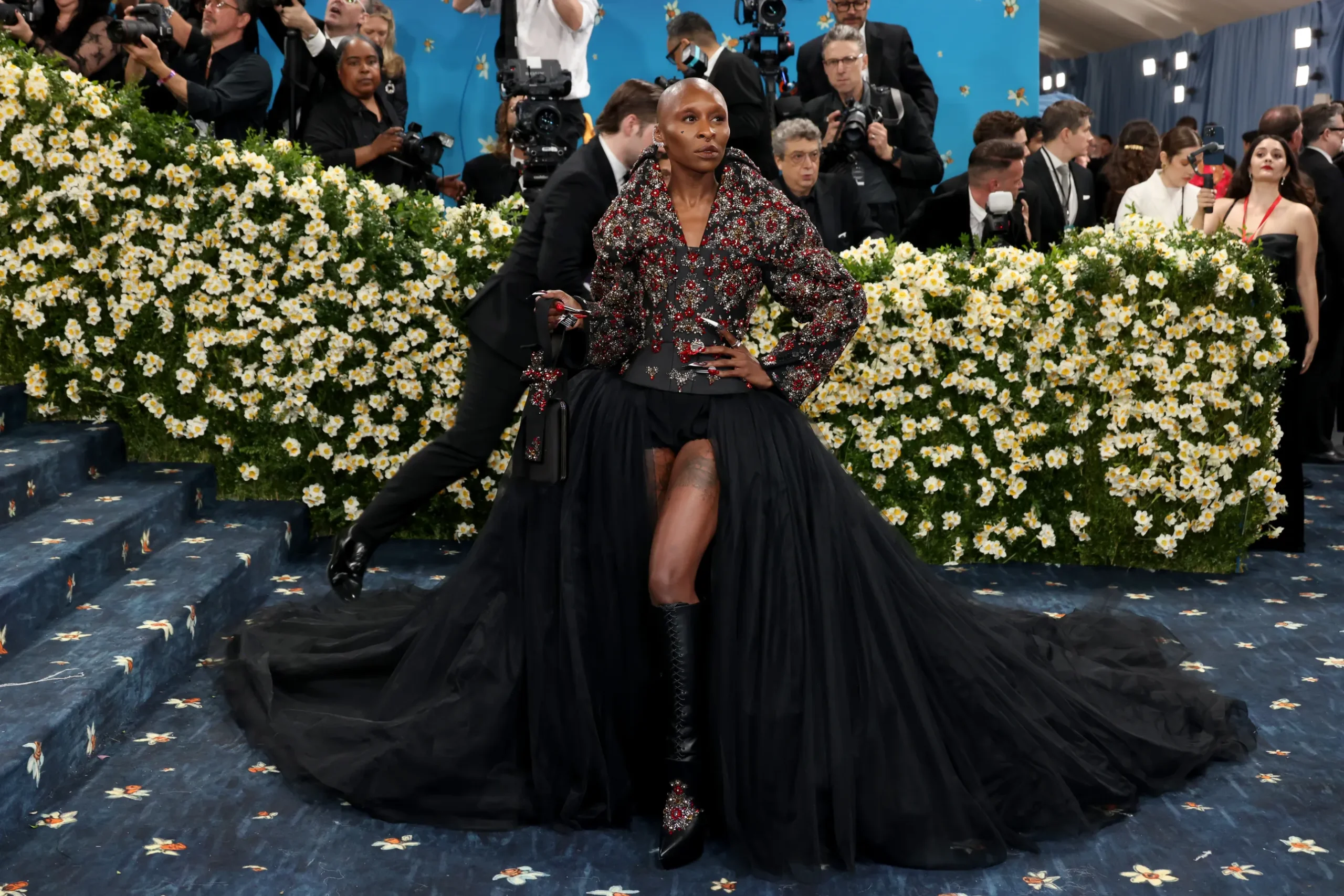 Cynthia Erivo kiest voor de no pants-look op het Met Gala 2025
