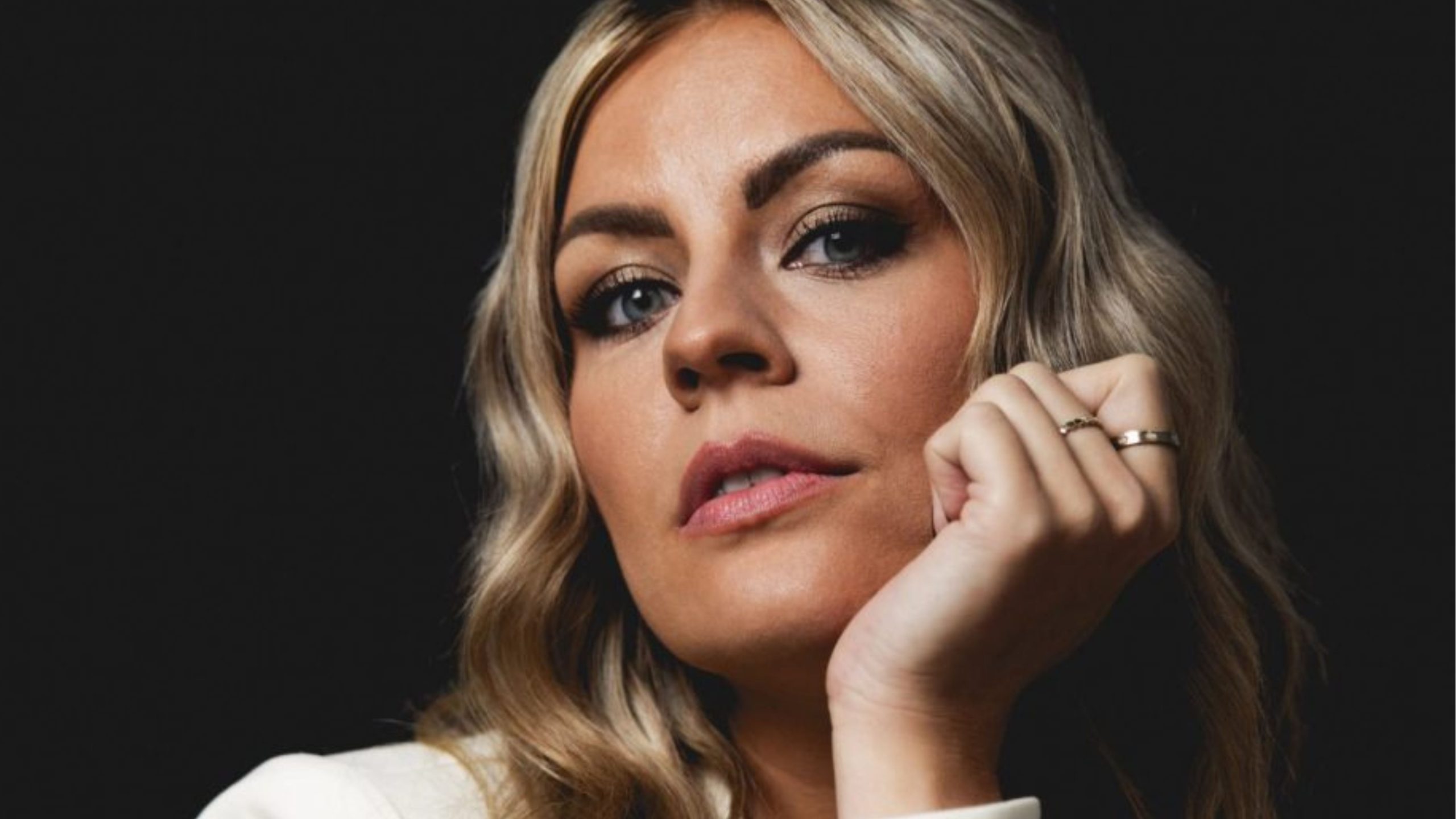 In gesprek met Iris de Graaf: Vogue Boekenclub leest Vrijuit