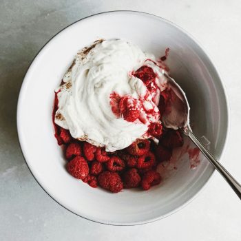 hoe-gezond-is-proteineyoghurt-experts-leggen-het-uit-346707
