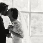 De bruiloft van Phoebe Tonkin