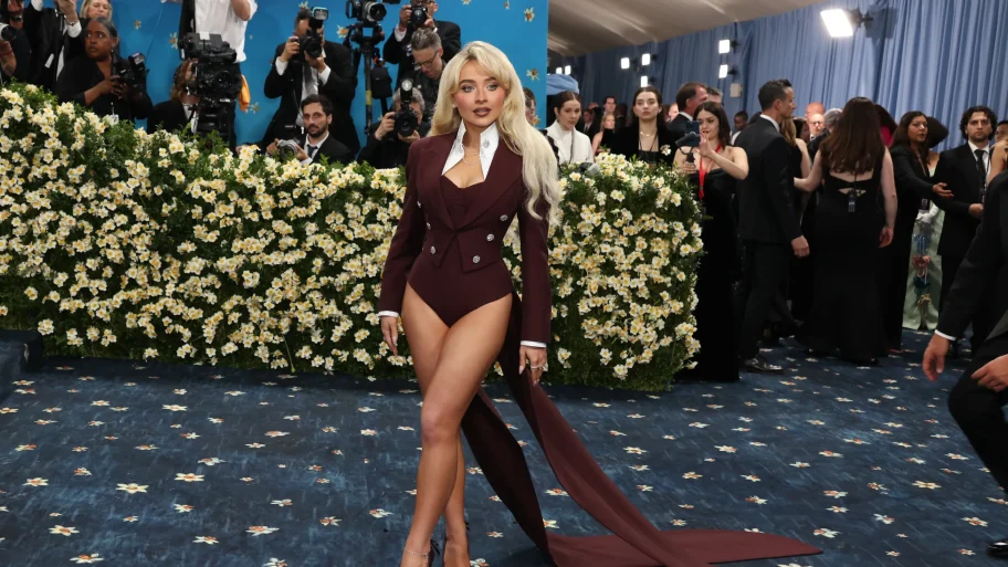 de-no-pants-look-is-de-grootste-trend-op-de-rode-loper-van-het-met-gala-2025-345258