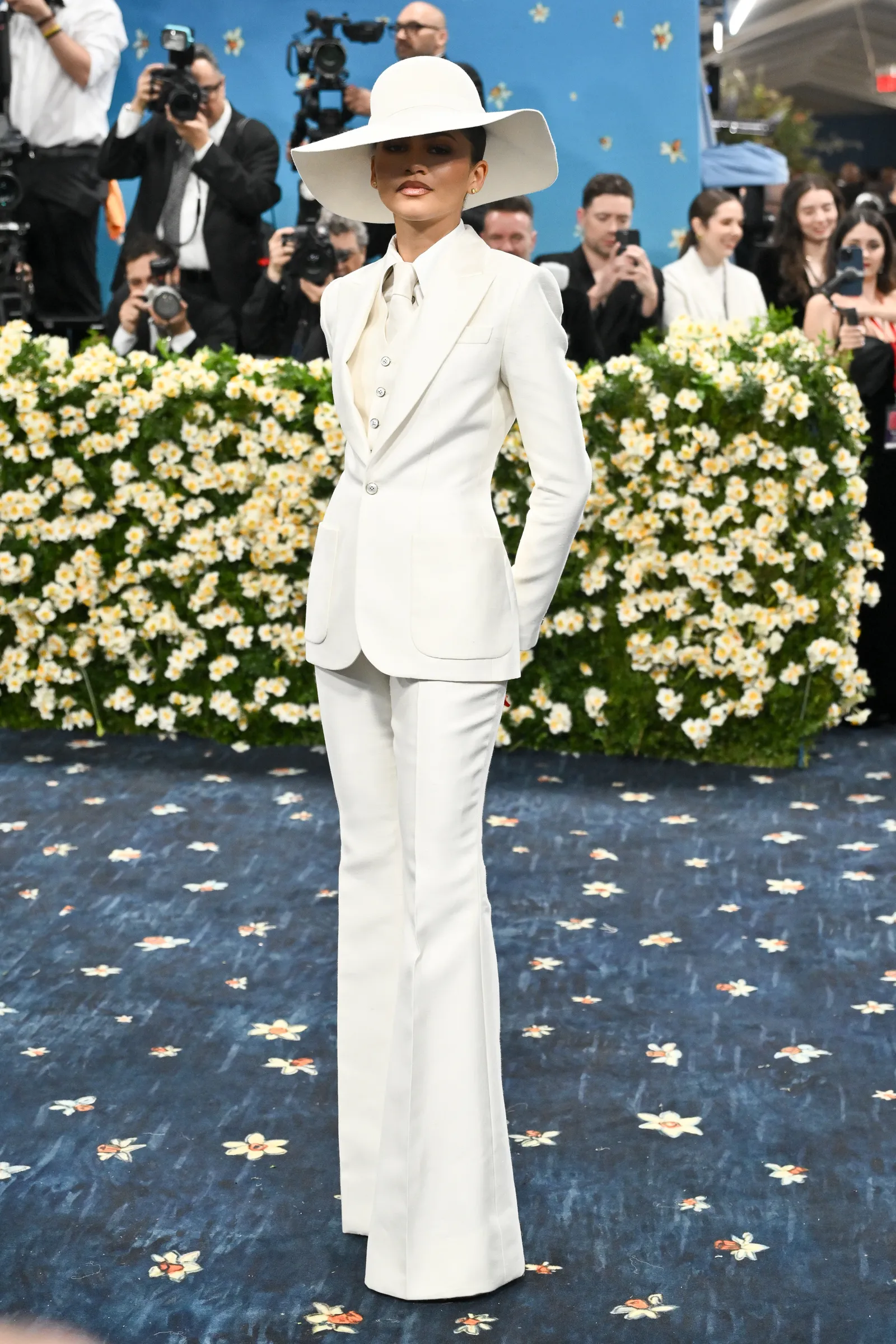 Zendaya in een zootpak op het Met Gala 2025