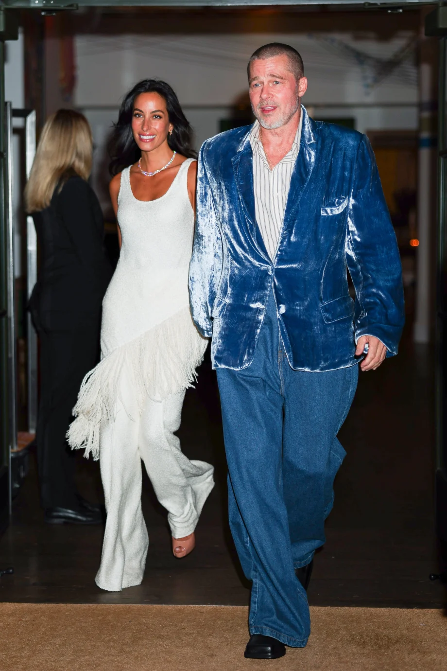 brad-pitt-in-opmerkelijke-look-tijdens-romantische-date-met-vriendin-ines-de-ramon-350349