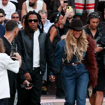 beyonce-en-jay-z-maken-een-date-night-van-de-louis-vuitton-show-351759
