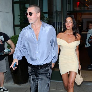 de-shiny-looks-van-brad-pitt-die-hebben-we-te-danken-aan-deze-stylist-350920