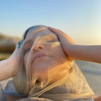 dit-kleine-gebaar-is-ontspannender-dan-een-full-body-massage-350769