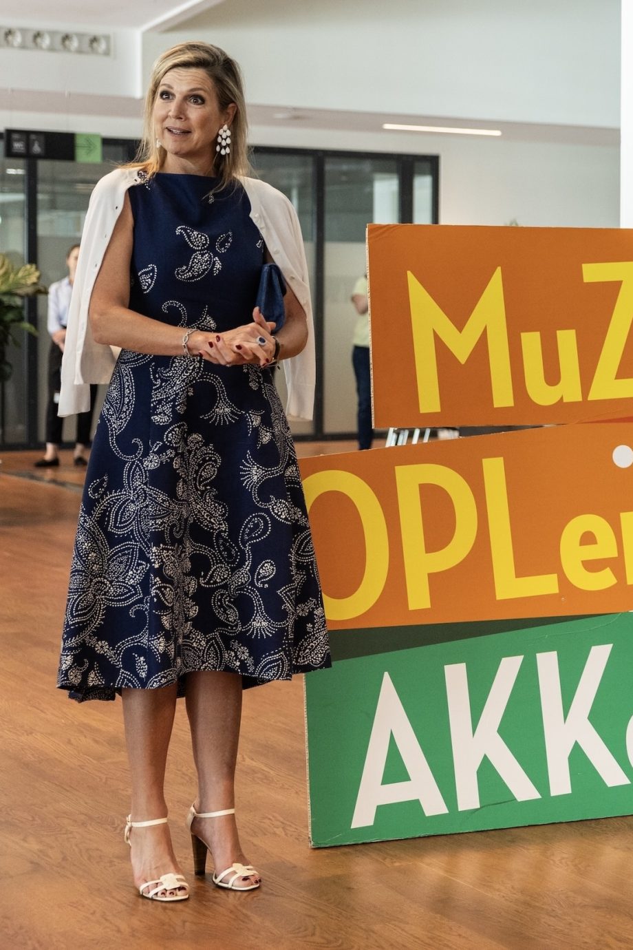 koningin-maxima-kiest-voor-dit-truttige-kledingstuk-in-den-haag-350650