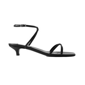 Klassieke sandalen van Toteme