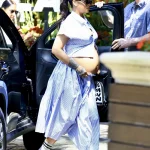 Rihanna met een zeldzame Louis Vuitton-tas.