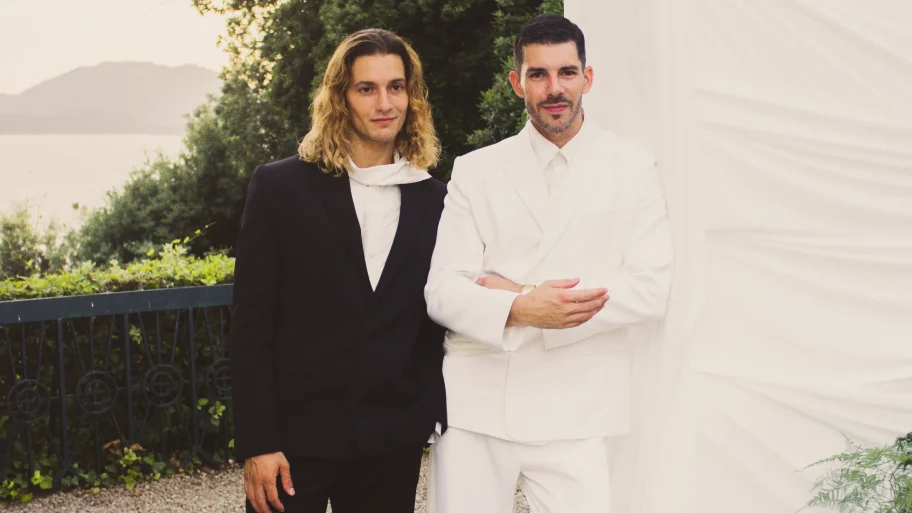 het-huwelijk-tussen-twee-mannen-is-verboden-in-italie-toch-trouwden-gabriele-en-andrea-in-stijl-355716