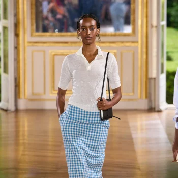 de-maxirok-met-gingham-ruiten-is-een-eeuwige-zomerklassieker-356601