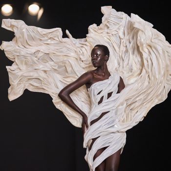 deze-tentoonstelling-over-iris-van-herpen-opent-binnenkort-in-rotterdam-355511