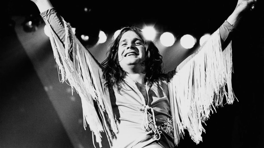 ozzy-osbourne-is-overleden-een-terugblik-op-zijn-onnavolgbare-stijl-355734