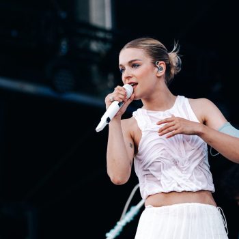 pommelien-thijs-geeft-inspiratie-voor-jouw-festivallook-deze-zomer-352733