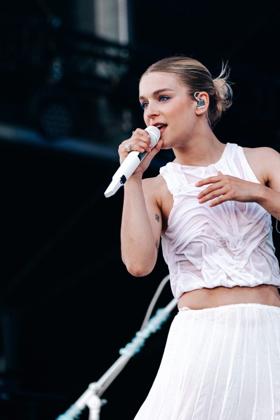 pommelien-thijs-geeft-inspiratie-voor-jouw-festivallook-deze-zomer-352733