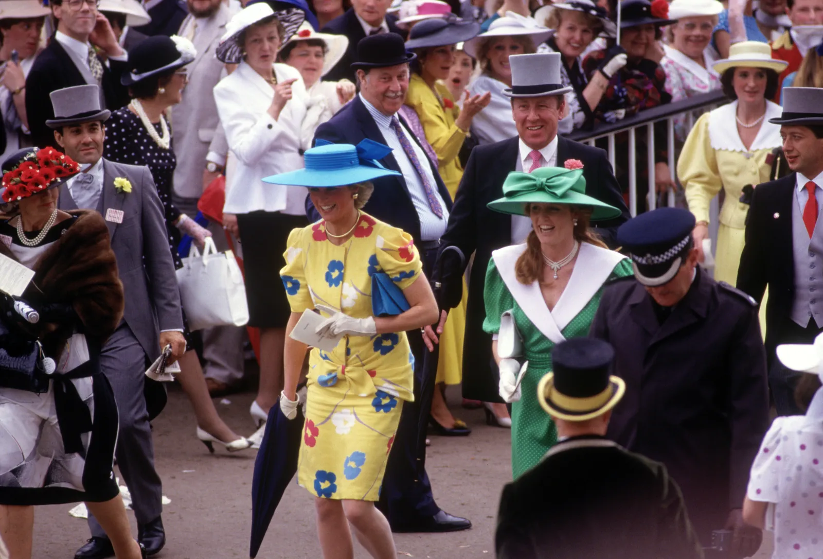Prinses Diana in bloemenjurk