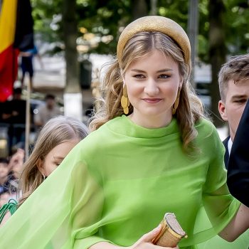 prinses-elisabeth-laat-zich-voor-nationale-feestdag-inspireren-door-blair-waldorf-355399