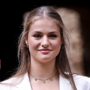 na-prinses-alexia-is-ook-de-spaanse-prinses-leonor-fan-van-deze-sieradentrend-356207