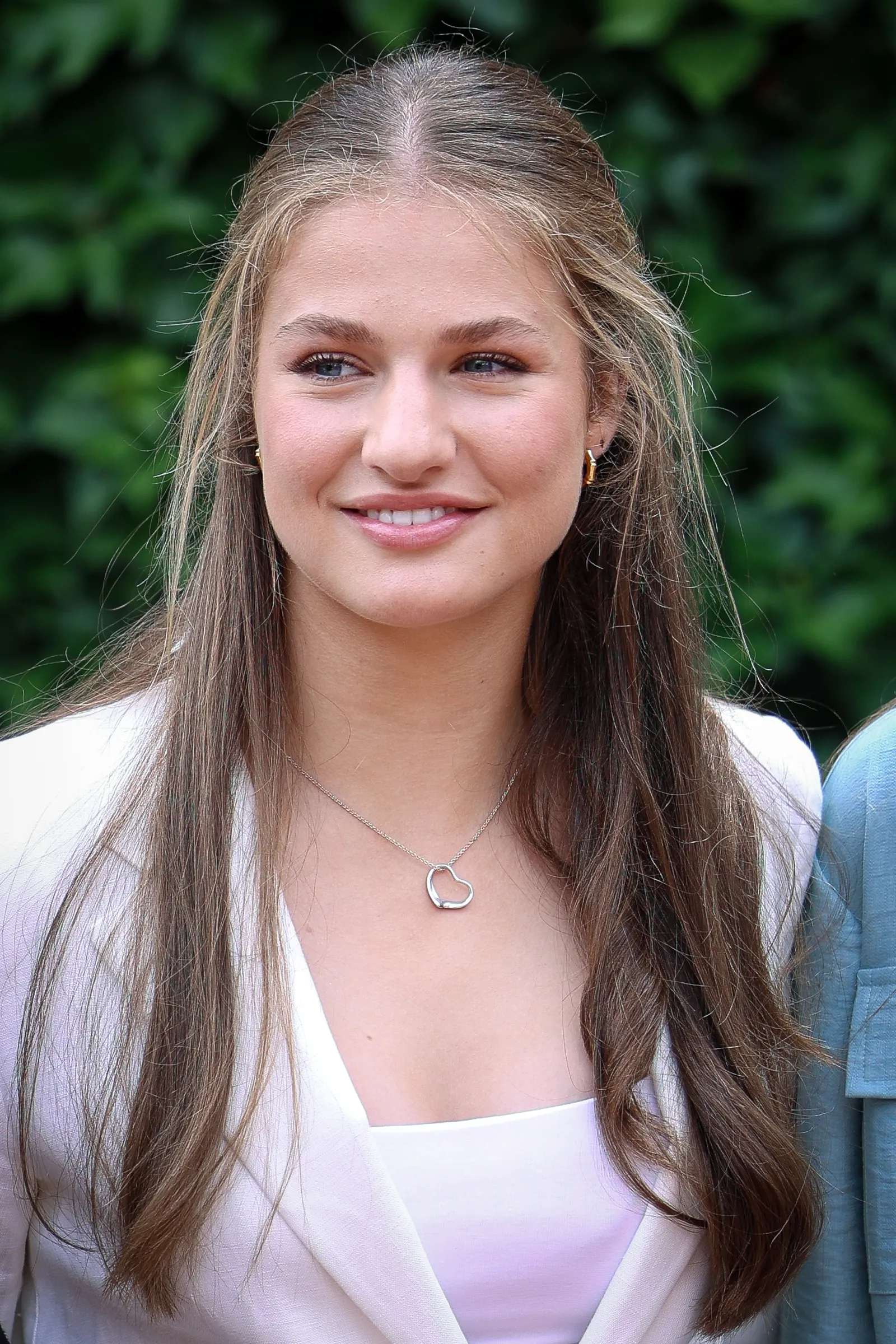 Prinses Leonor met hartjesketting