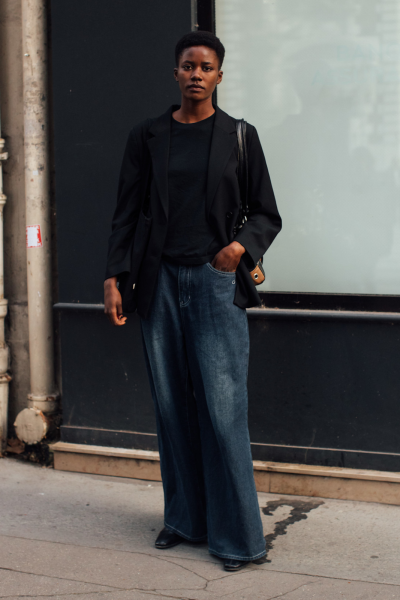 met-deze-tips-draag-je-altijd-de-juiste-schoenen-onder-je-wijde-broek-377083