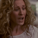 Carrie schrikt in 'sex and the city' aflevering