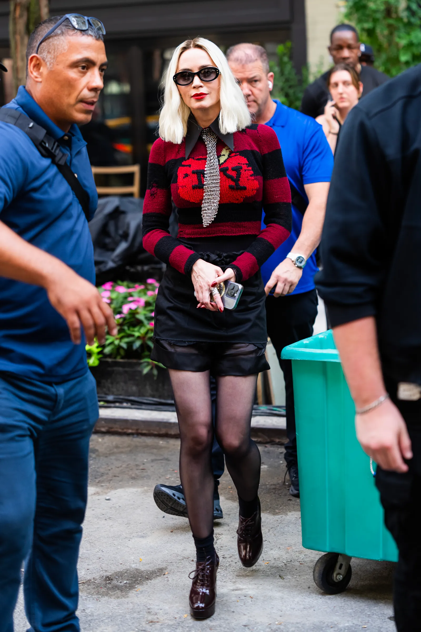 Emily Blunt op de set van The Devil Wears Prade