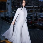 Kim Kardashian draagt Maison Margiela in Venetië.