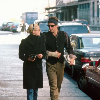 dit-najaar-trakteer-ik-mezelf-op-dezelfde-jeans-als-carolyn-bessette-kennedy-358879