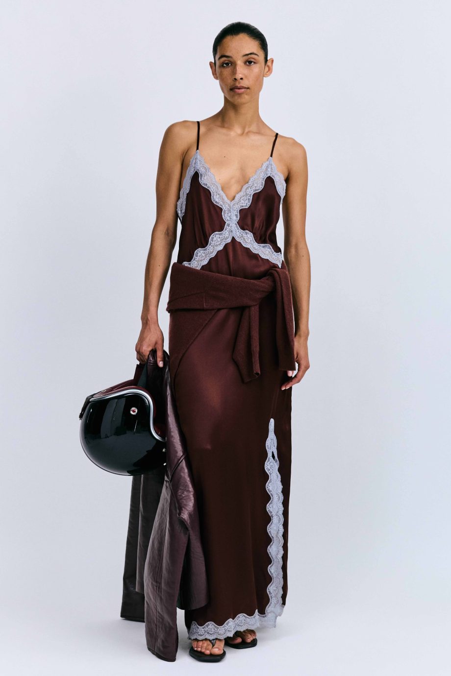 love-stories-lanceert-whateverwear-en-verloot-shoptegoed-via-vogue-zo-doe-je-mee-360877