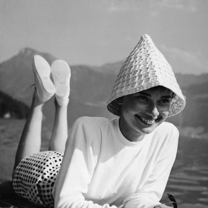 audrey-hepburns-idyllische-zomerstijl-in-16-vintage-beelden-395480