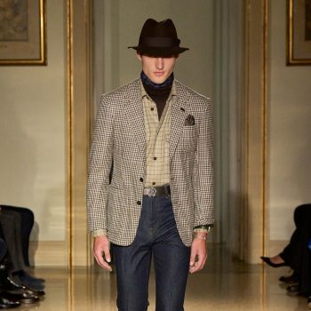 zo-combineer-je-een-blazer-met-jeans-in-de-herfst-voor-mannen-359639
